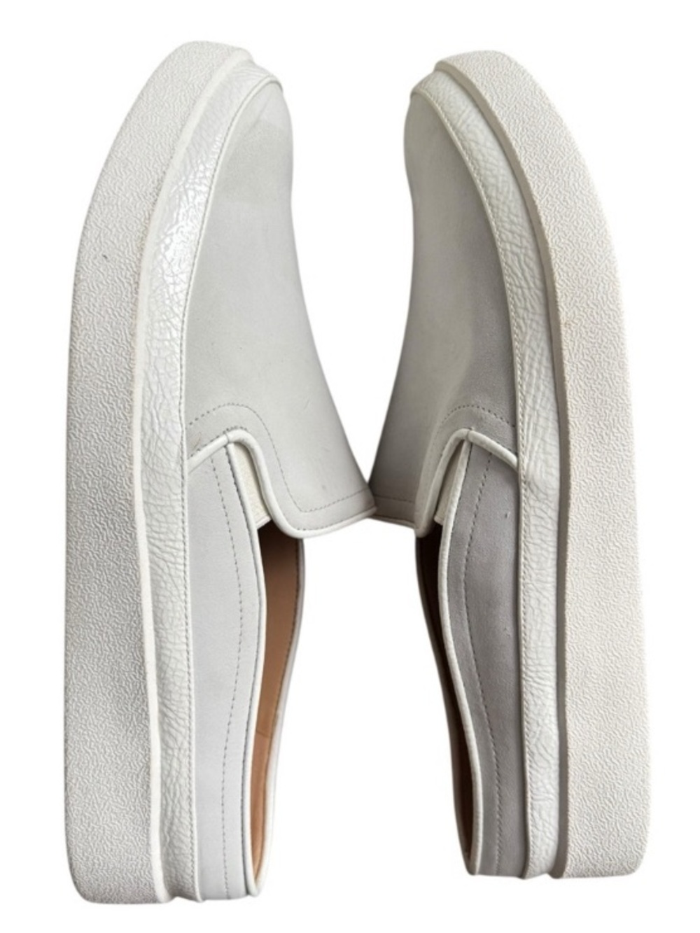 Vionic Effortless slip on sneaker size 9.5 unworn